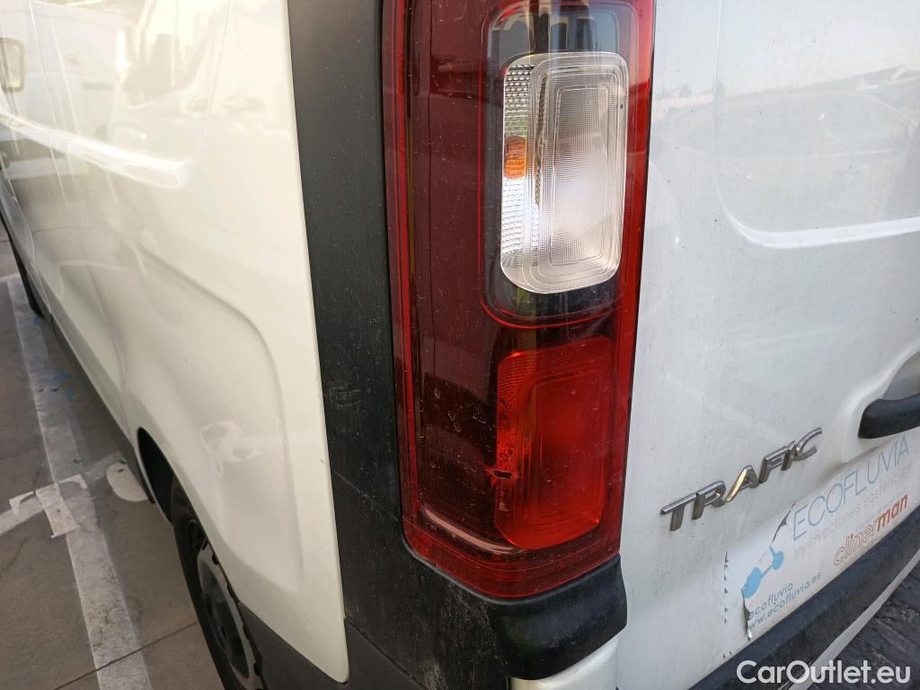  Renault  Trafic RENAULT  / 2021 / 4P / furgón Furgón L1H1 Blue dCi 96 Kw (130 CV) (AC) #9