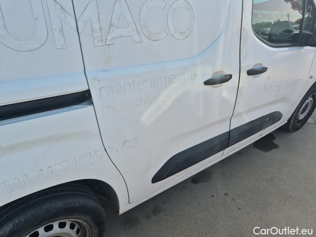  Peugeot  Partner PEUGEOT  / 2018 / 3P / furgón derivado de turismo Pro Standard 600kg BlueHDi 73kW #14