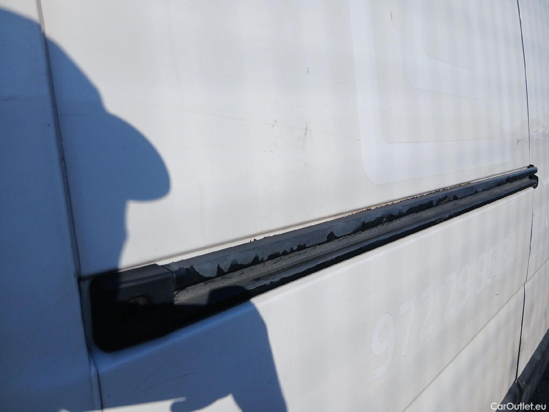  Nissan  NV400 NISSAN  / 2011 / 4P / furgón L2H2 3,5T 2.3dCi EU6 96kW FWD BASIC #27