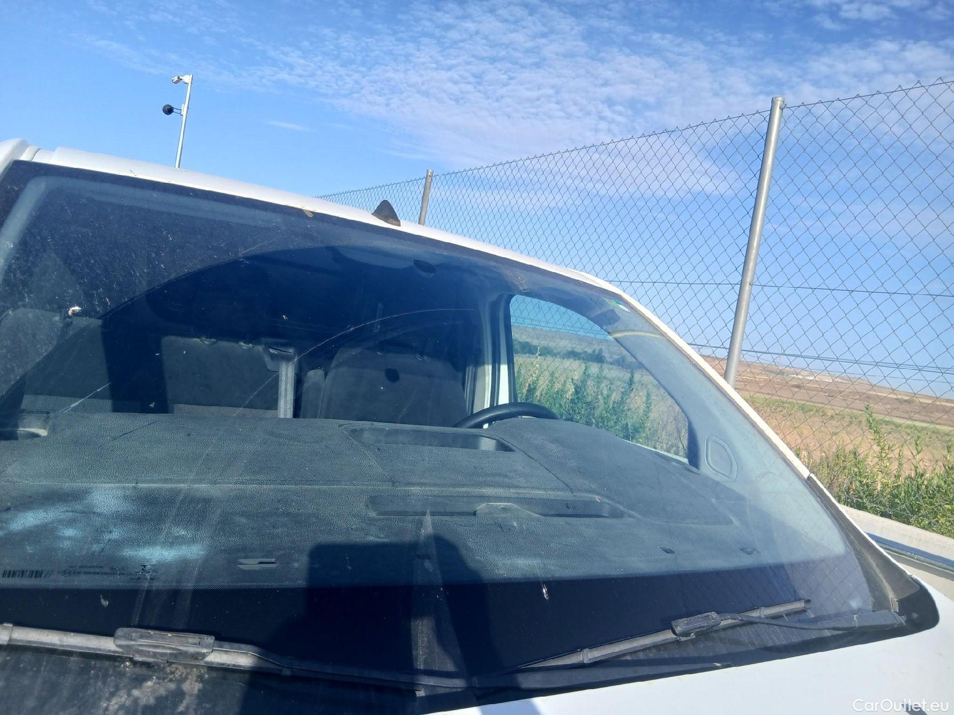  Opel  Vivaro OPEL  / 2019 / 4P / furgón 1.5 Diésel 74kW (100CV) M Std Express (AC2) #20
