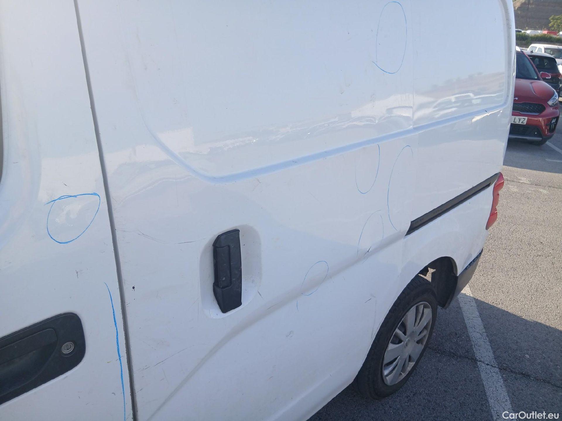  Nissan  NV200 NISSAN  / 2009 / 5P / furgón 1.5dCi 81kW (110CV) COMFORT #16