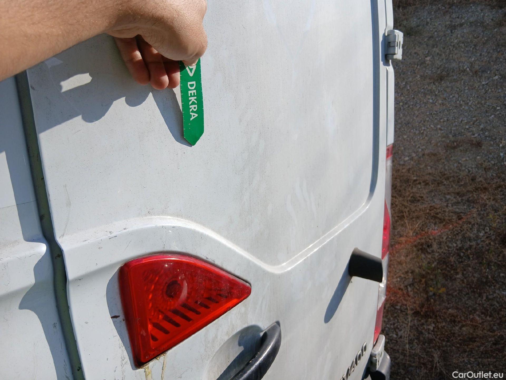  Nissan  NV400 NISSAN  / 2011 / 4P / furgón L2H2 3,5T 2.3dCi EU6 96kW FWD BASIC #23