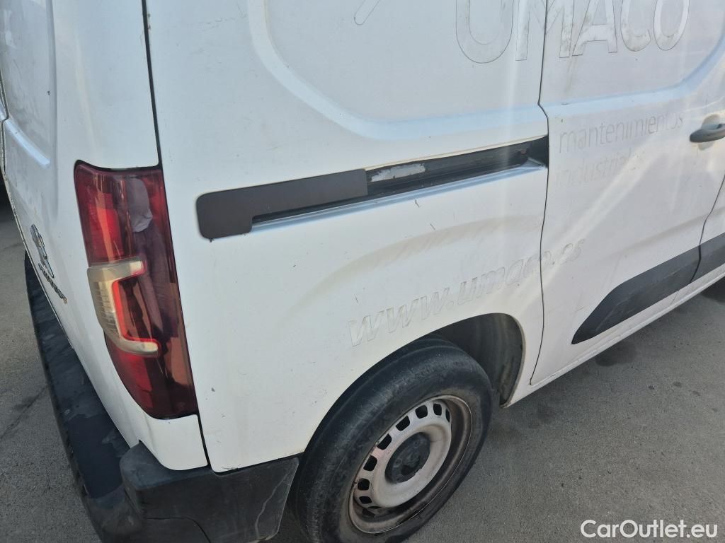 Peugeot  Partner PEUGEOT  / 2018 / 3P / furgón derivado de turismo Pro Standard 600kg BlueHDi 73kW #3