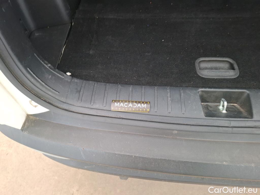  Hyundai  Tucson  Business Hybrid 2WD 1.6 T-GDI 230CV BVA6 E6d #9