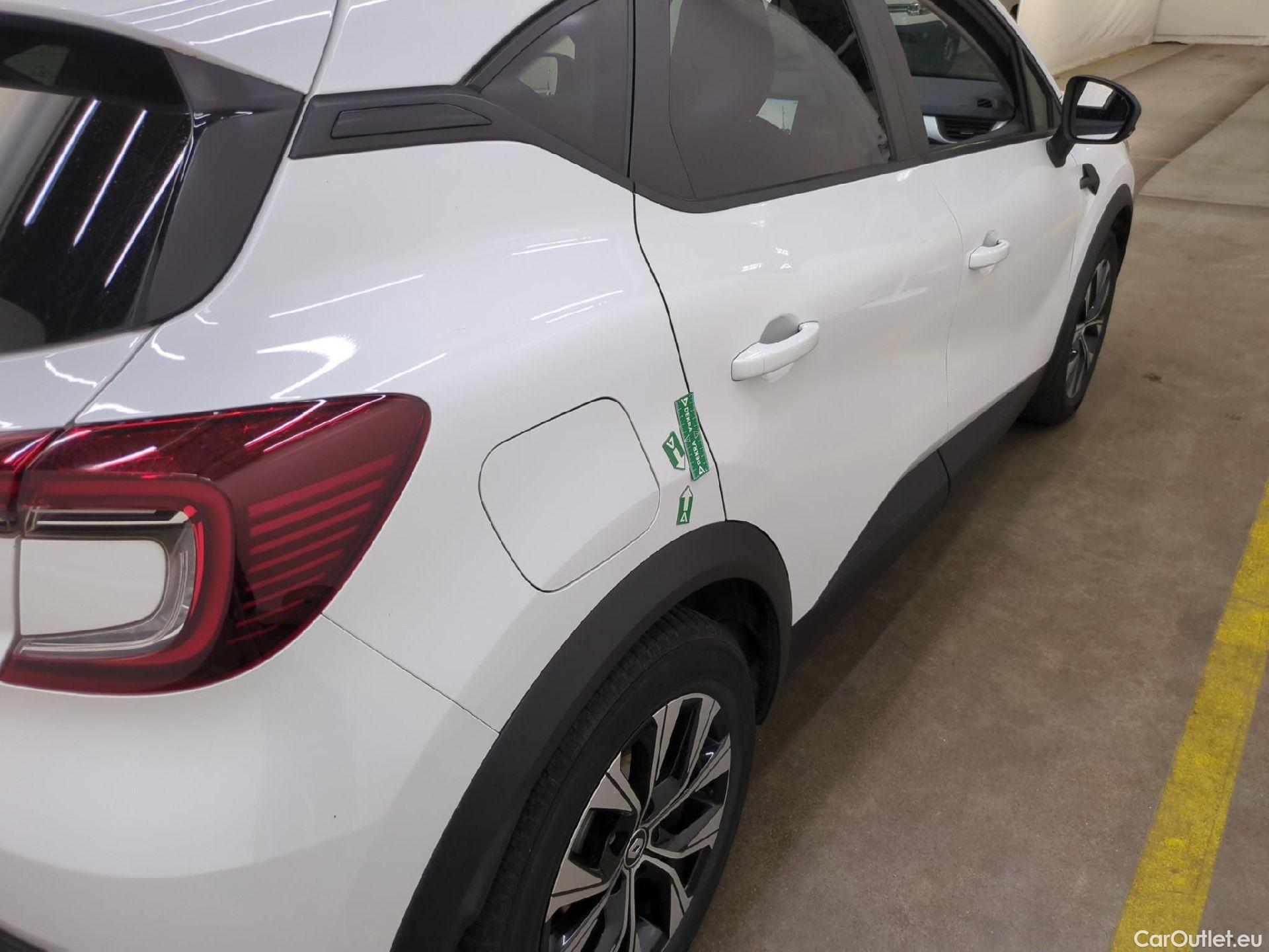  Renault  Captur  II Evolution 1.6 E-TECH Hybrid 145CV BVA6 E6d #8