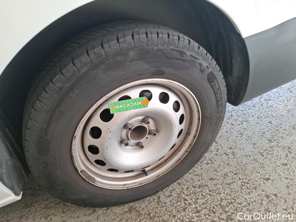  Citroen  Jumpy CITROEN  4p Combi Taille XL BlueHDi 120 S&S BVM6 Confort #46