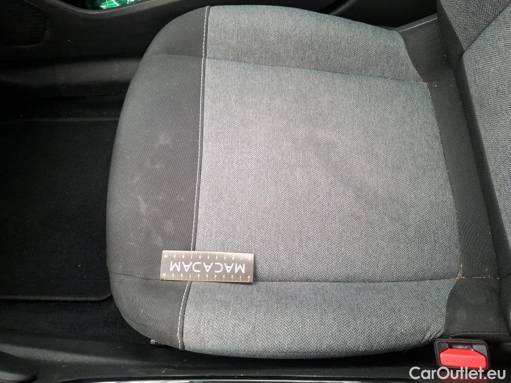  Citroen  C4  Berline Feel 1.2 PureTech 130CV BVA8 6E #58