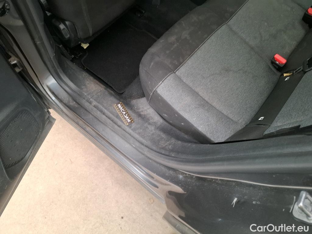  Citroen  C4  Berline Feel 1.2 PureTech 130CV BVA8 6E #31