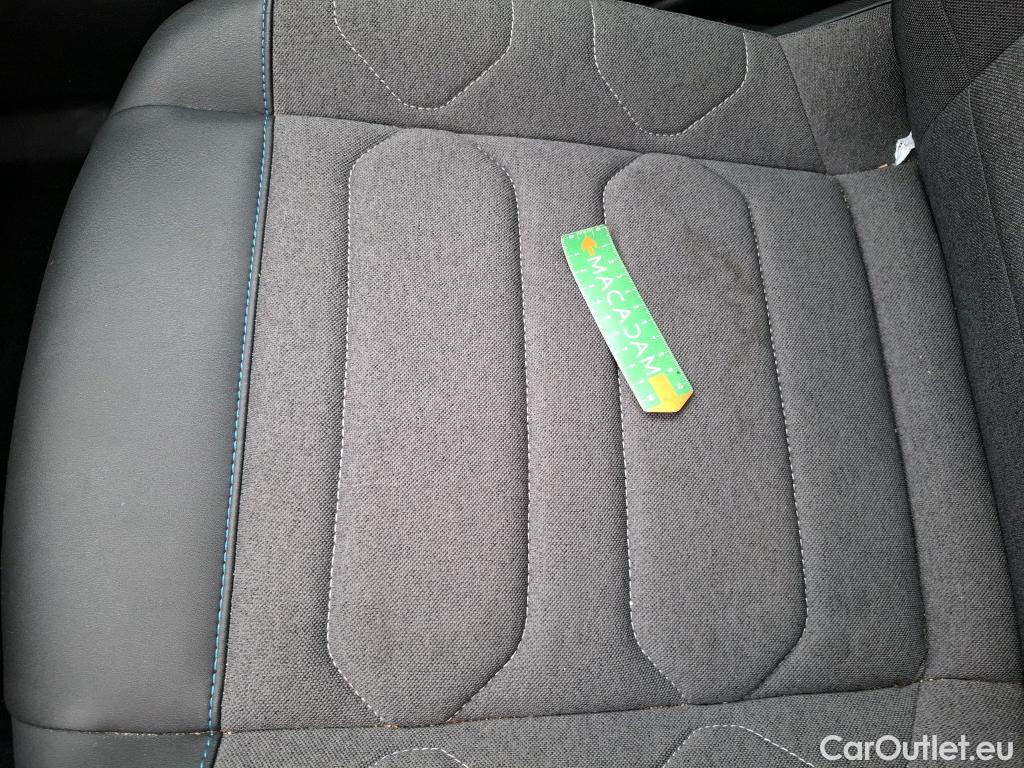  Citroen  C4  Berline Feel Pack 1.2 PureTech 130CV BVA8 6E #1