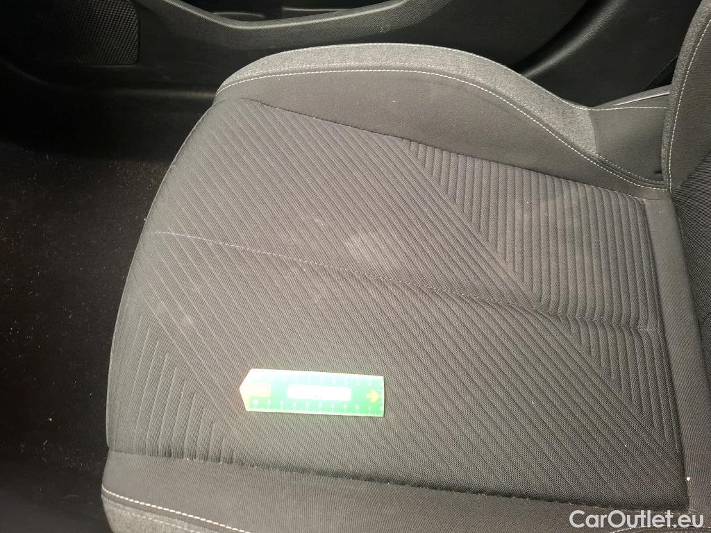  Peugeot  308  Active Pack 1.2 PureTech 130CV BVA8 E6d #49