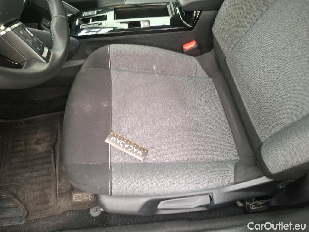  Citroen  C4  Berline Feel 1.2 PureTech 130CV BVA8 6E #43