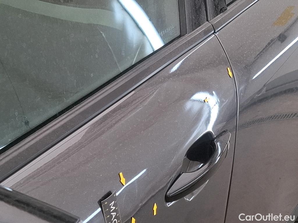  Citroen  C4  Berline Feel 1.2 PureTech 130CV BVA8 6E #19