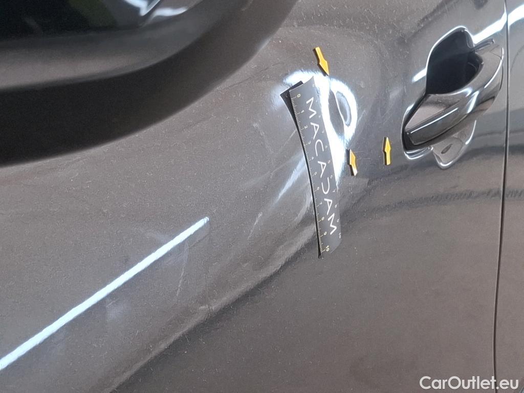  Citroen  C4  Berline Feel 1.2 PureTech 130CV BVA8 6E #15