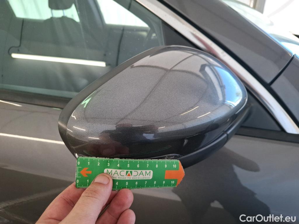  Ford  Kuga FORD  / 2019 / 5P / SUV 2.5 Dur 225 hybrid PHEV Pshift Titanium #59