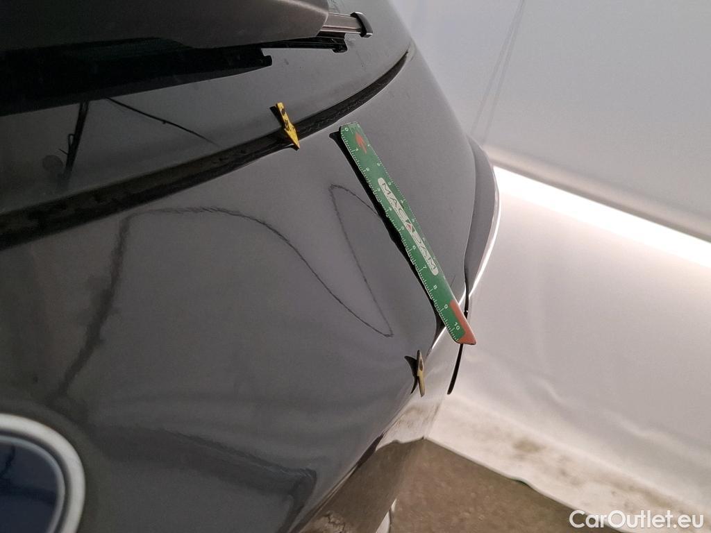  Ford  Kuga FORD  / 2019 / 5P / SUV 2.5 Dur 225 hybrid PHEV Pshift Titanium #4