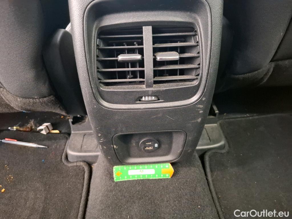  Ford  Kuga FORD  / 2019 / 5P / SUV 2.5 Dur 225 hybrid PHEV Pshift Titanium #17