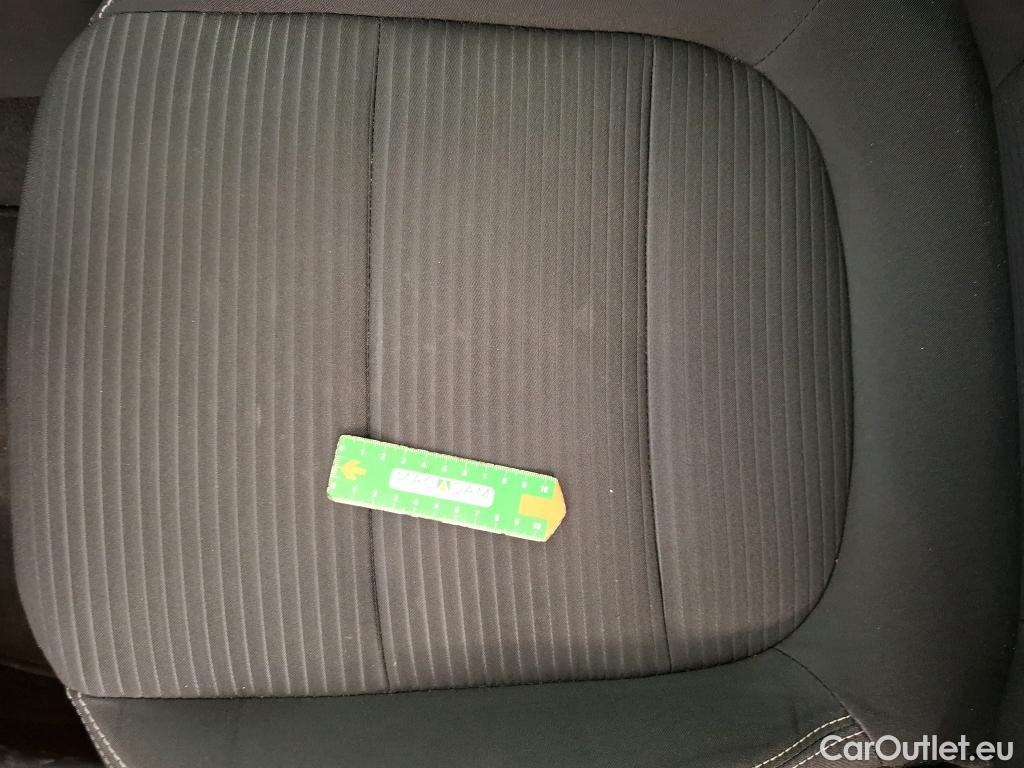 Ford  Kuga FORD  / 2019 / 5P / SUV 2.5 Dur 225 hybrid PHEV Pshift Titanium #35