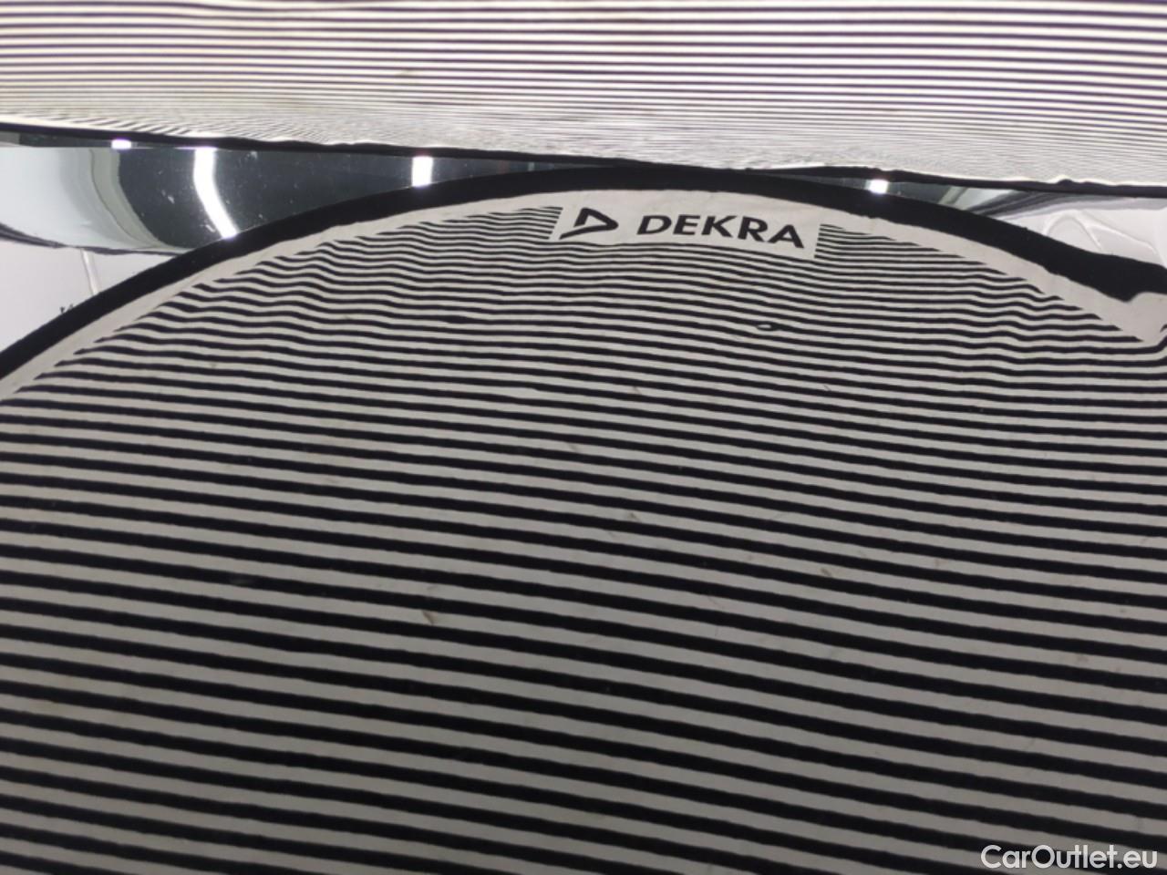 Bmw  Serie 3 BMW Série 3 Touring / 2022 / 5P / Break 320e 204ch Business Design BVA8 Hybride #29
