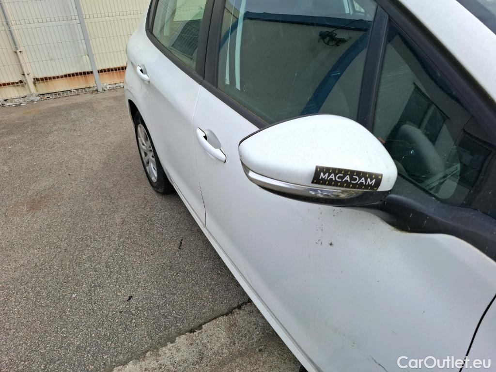  Peugeot  208  Affaire Premium 1.5 HDi 100CV BVM5 E6dT #34