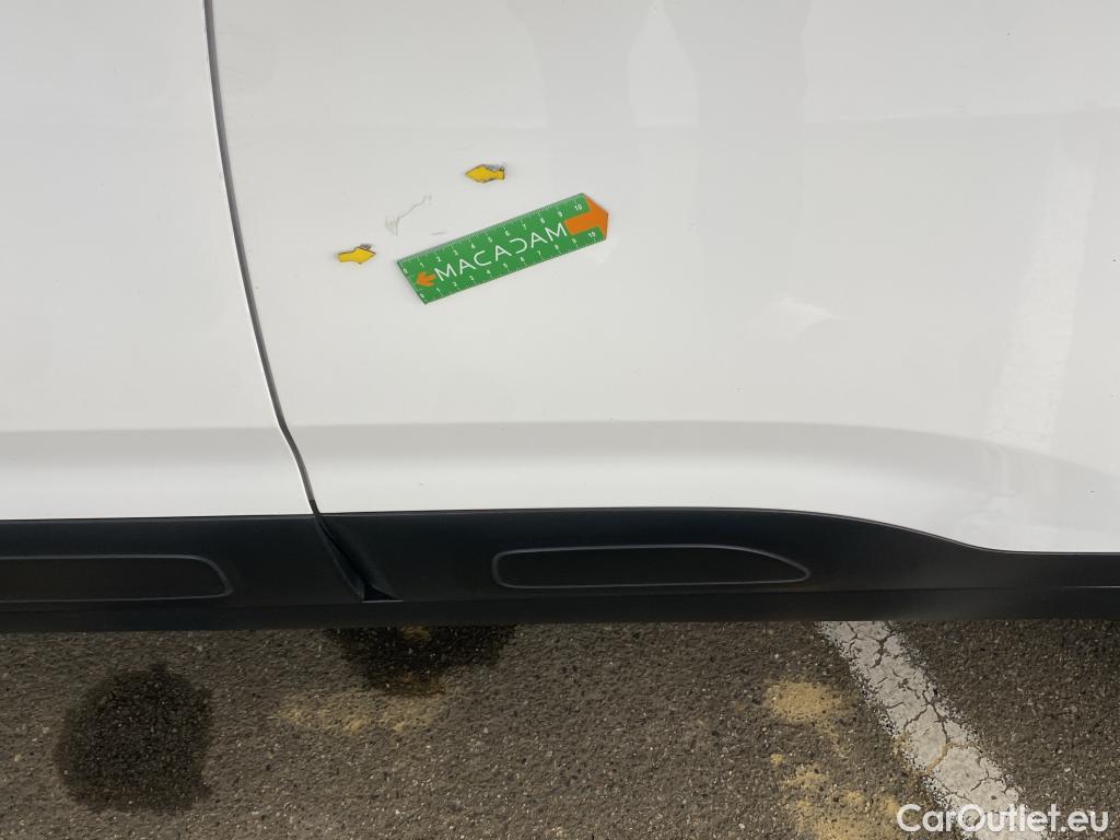  Citroen  C4 Cactus  Feel Nav Société 1.5 BlueHDi 100CV BVM6 E6dT #2