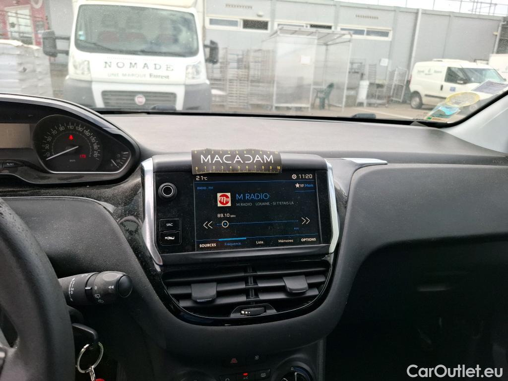  Peugeot  208  Affaire Premium 1.5 HDi 100CV BVM5 E6dT #48