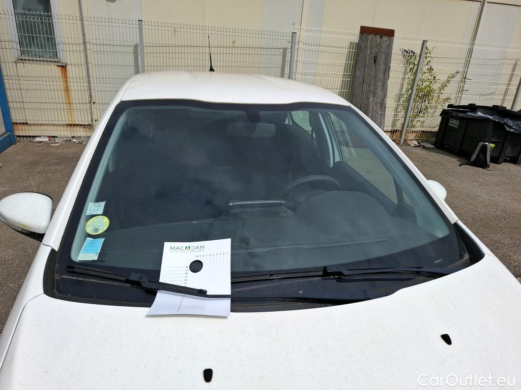  Peugeot  208  Affaire Premium 1.5 HDi 100CV BVM5 E6dT #42