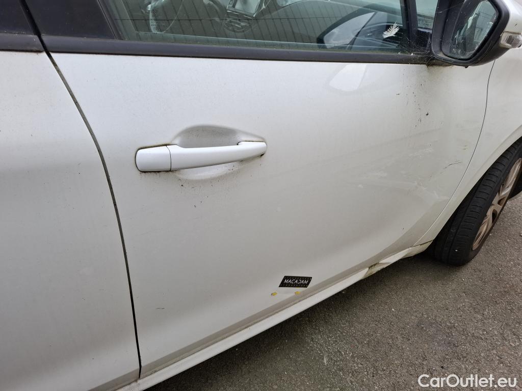  Peugeot  208  Affaire Premium 1.5 HDi 100CV BVM5 E6dT #17
