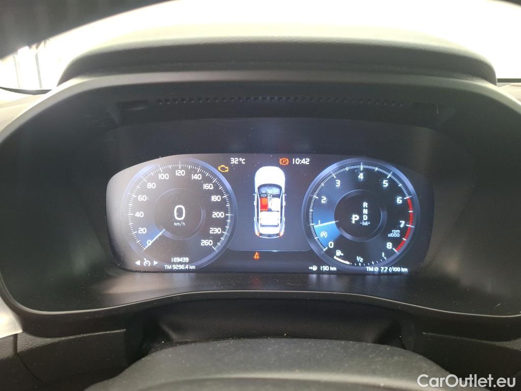  Volvo  XC 40 XC40 Momentum 2WD 1.5 T3 165CV BVA8 E6dT #51