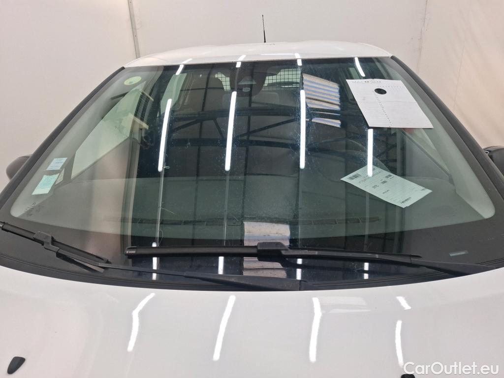 Citroen  C3  Société Feel 1.5 BlueHDI 100CV BVM6 E6d #1