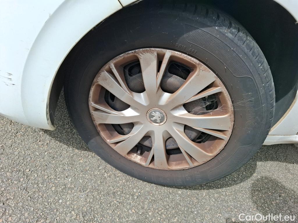  Peugeot  208  Affaire Premium 1.5 HDi 100CV BVM5 E6dT #36