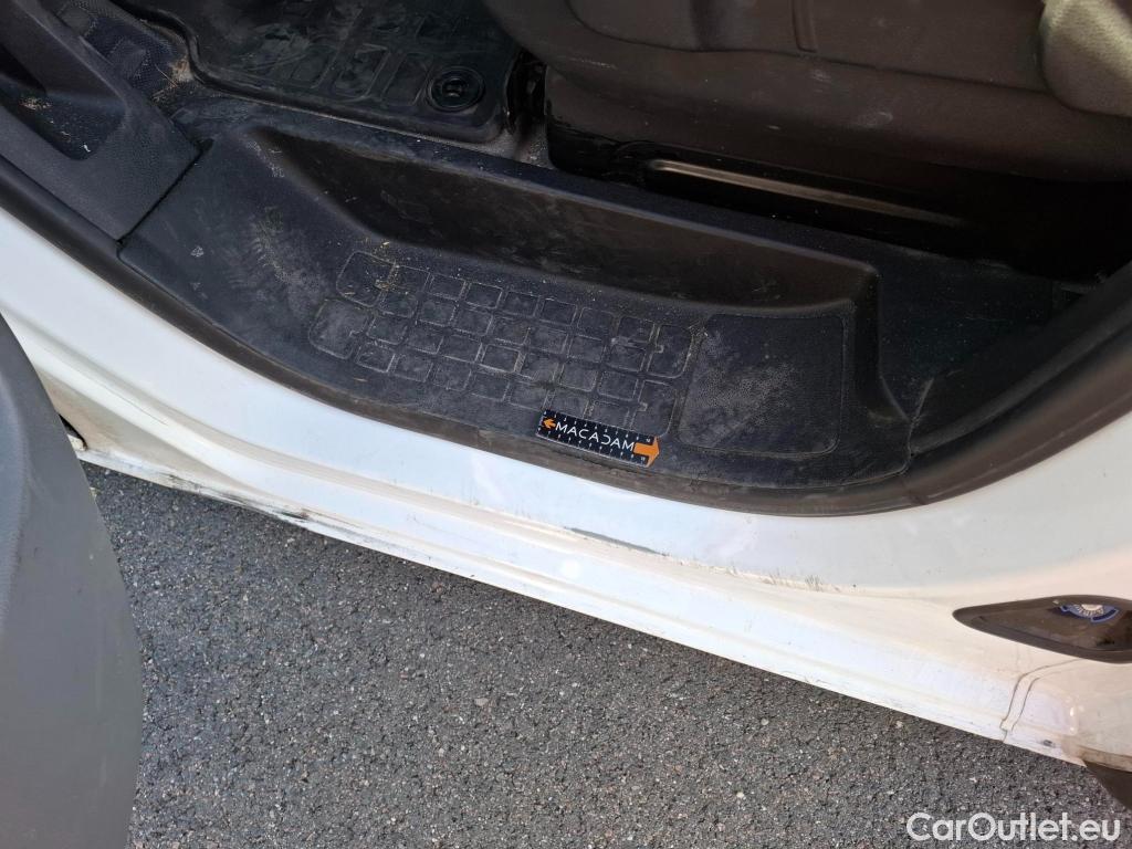  Peugeot  Expert  Fourgon Premium L2 1.5 HDi 120CV BVM6 E6d #34