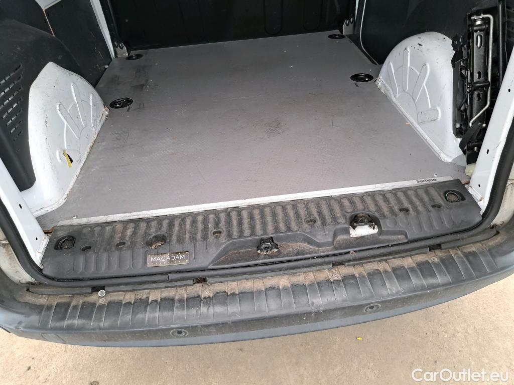  Renault  Kangoo  II Express Grand Confort (L1) 1.5 dCi 80CV BVM6 E6dT #43