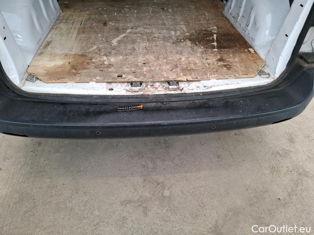 Peugeot  Expert  Fourgon Premium L2 1.5 HDi 120CV BVM6 E6d #7