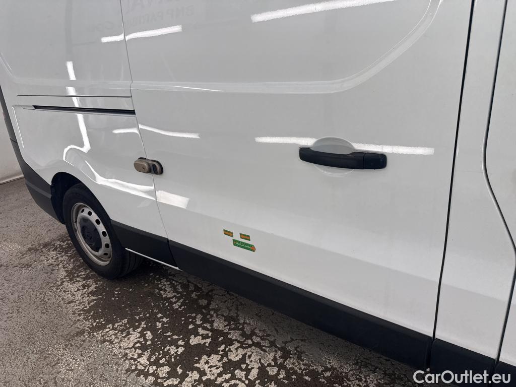  Renault  Trafic  Fourgon L2H1 3T Grand Confort 2.0 dCi 130CV BVM6 E6d #33