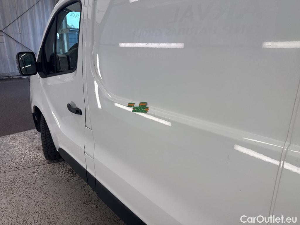  Renault  Trafic  Fourgon L2H1 3T Grand Confort 2.0 dCi 130CV BVM6 E6d #29