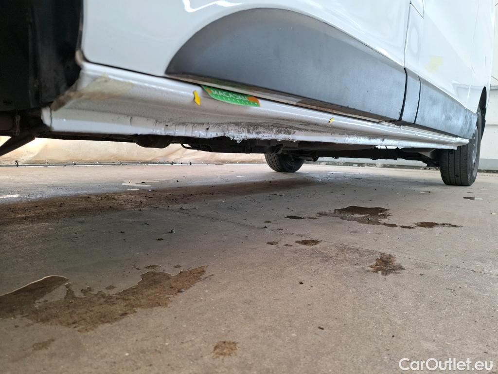  Renault  Trafic RENAULT  VU 4p Fourgon FG GCF L2H1 1300 dCi 120 #10