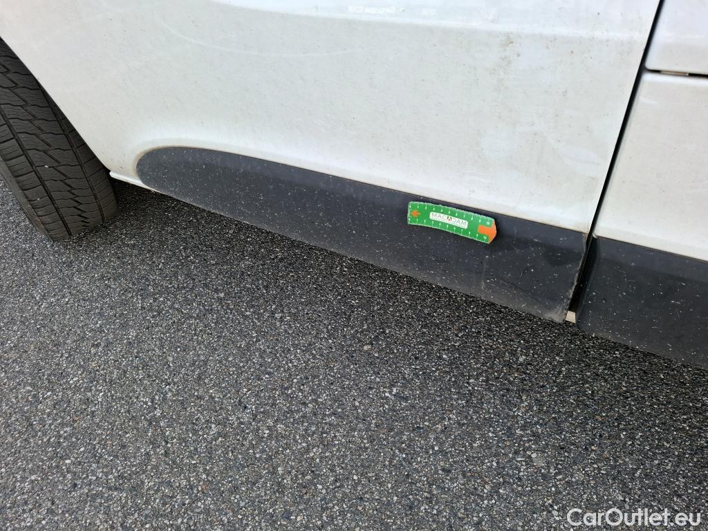 Renault  Trafic RENAULT  / 2019 / 4P / Fourgon tole FG GCF L1H1 1000 dCi 120 #88