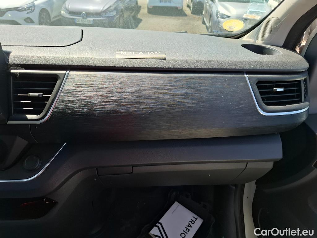  Renault  Trafic  Fourgon L2H1 3T Grand Confort 2.0 dCi 130CV BVM6 E6d #38