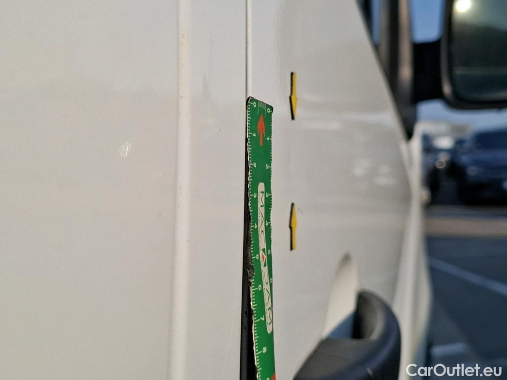  Renault  Trafic RENAULT  / 2019 / 4P / Fourgon tole FG GCF L1H1 1000 dCi 120 #87