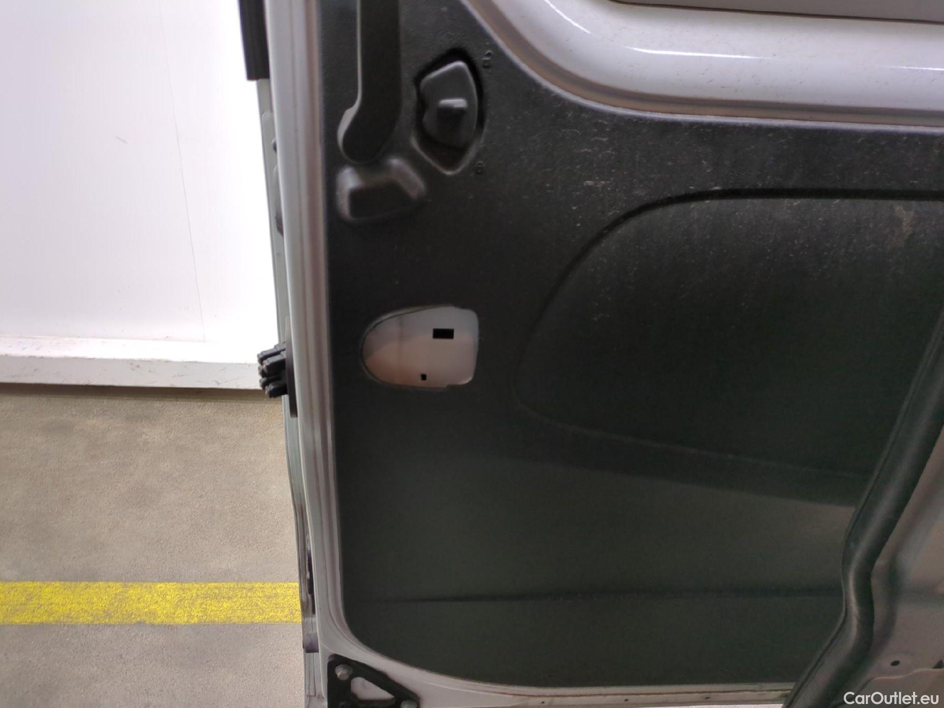 Renault  Trafic RENAULT  / 2021 / 4P / Fourgon tôlé FG CF L2H2 3T Blue dCi 150 #3