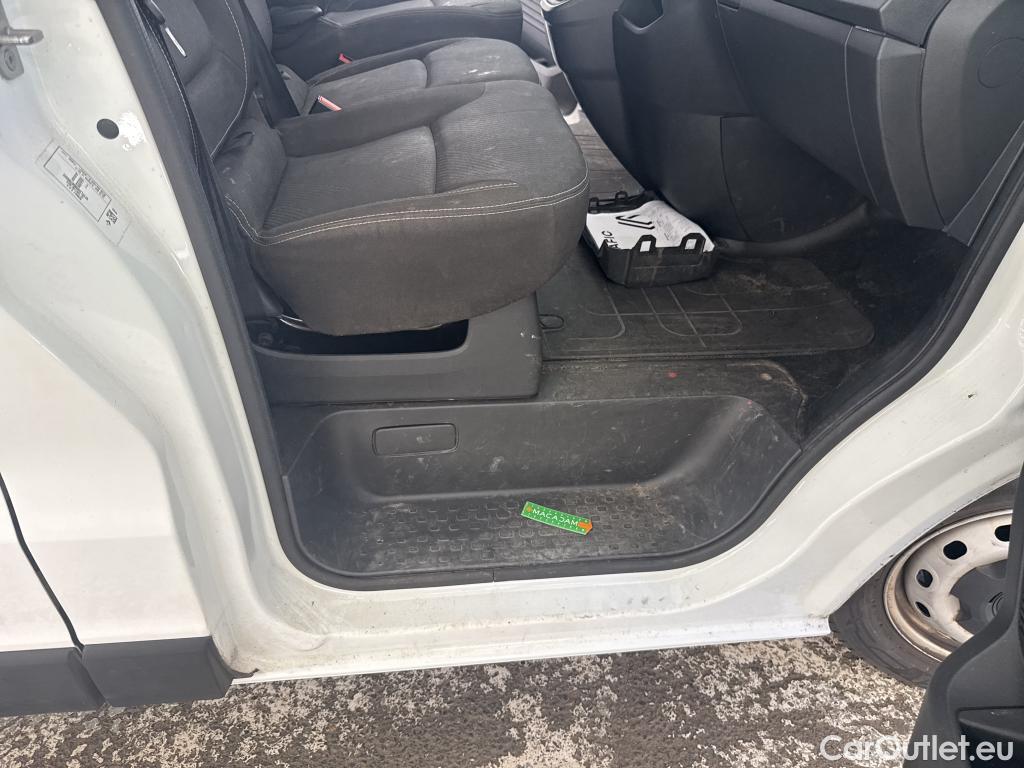  Renault  Trafic  Fourgon L2H1 3T Grand Confort 2.0 dCi 130CV BVM6 E6d #15