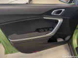  KIA  XCeed KIA  1.5 T-GDi 160KM 6MT M 5d #36