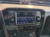 Volkswagen  Passat Volkswagen  Variant 1.5 TSI EVO 150 KM DSG Elegance 5d #9