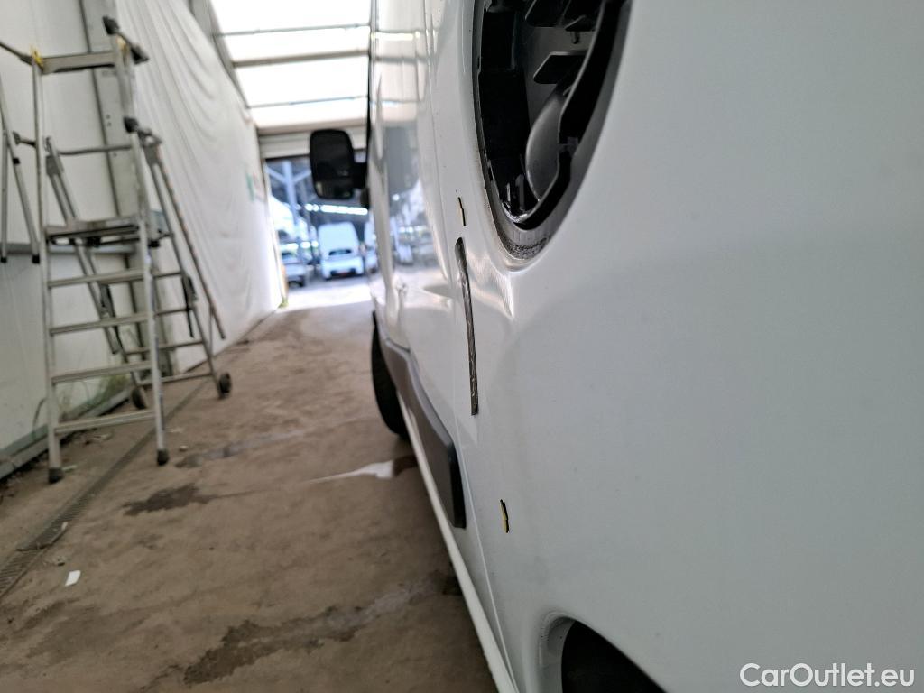  Citroen  Jumpy CITROEN  Multispace 4p Combi 2 0 HDI 95 L1H1 ATTRACTION #24
