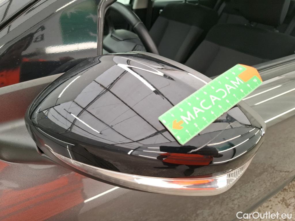  Citroen  C4 Cactus  Feel Business 1.2 PureTech 110CV BVM6 E6d #19