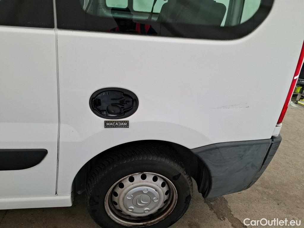  Citroen  Jumpy CITROEN  Multispace 4p Combi 2 0 HDI 95 L1H1 ATTRACTION #53