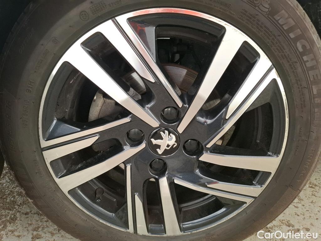  Peugeot  208  Style 1.2 PureTech 75CV BVM5 E6d #31