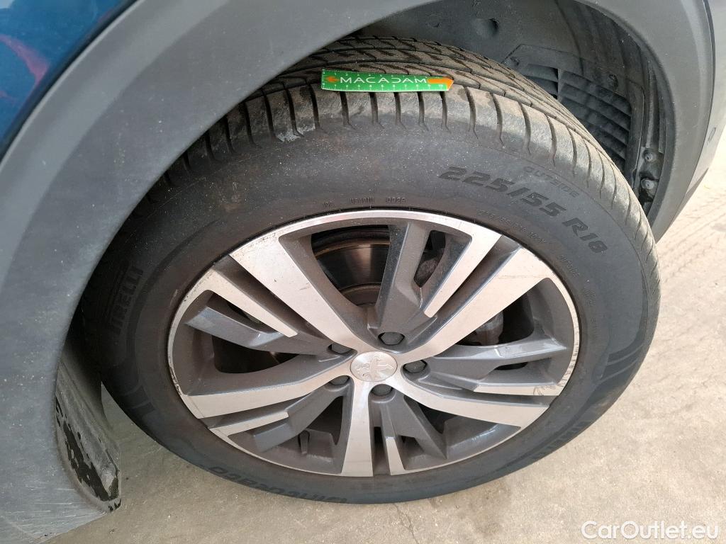  Peugeot  3008  Allure Pack 1.2 PureTech 130CV BVM6 E6d #8