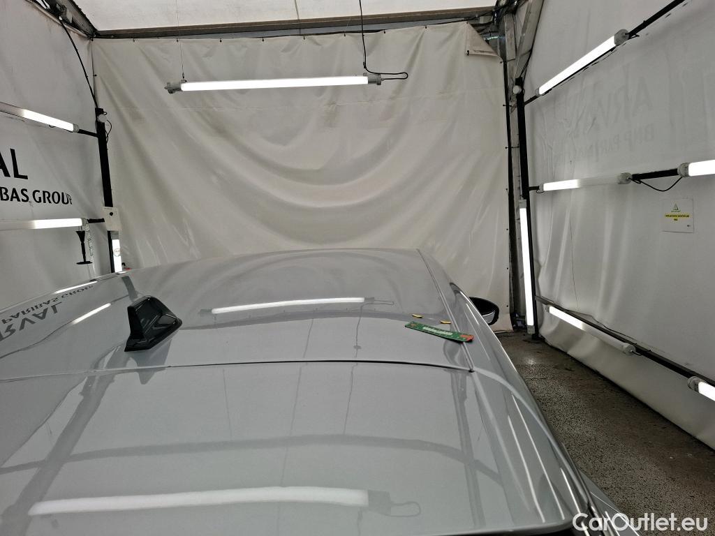  Renault  Captur RENAULT  / 2019 / 5P / SUV techno mild hybrid 140 #6