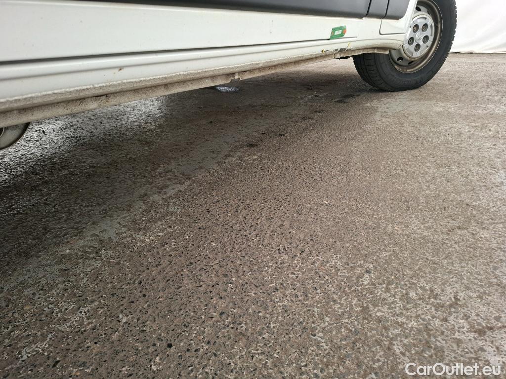  Peugeot  Boxer PEUGEOT  / 2014 / 4P / Combi 2.2 BLUEHDI 120 S&S 330 L1H1 ACCESS #3